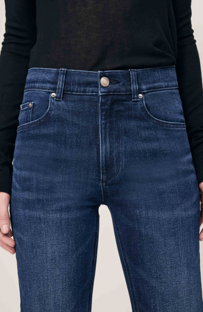 PATTI STRAIGHT LEG JEAN in BLUE CAVE