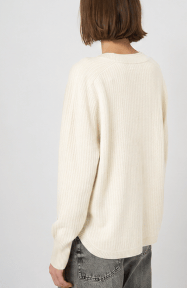 ORGANIC CASHMERE VNECK SWEATER in CREAM-REPEAT-FLOW BY NICOLE CANADA