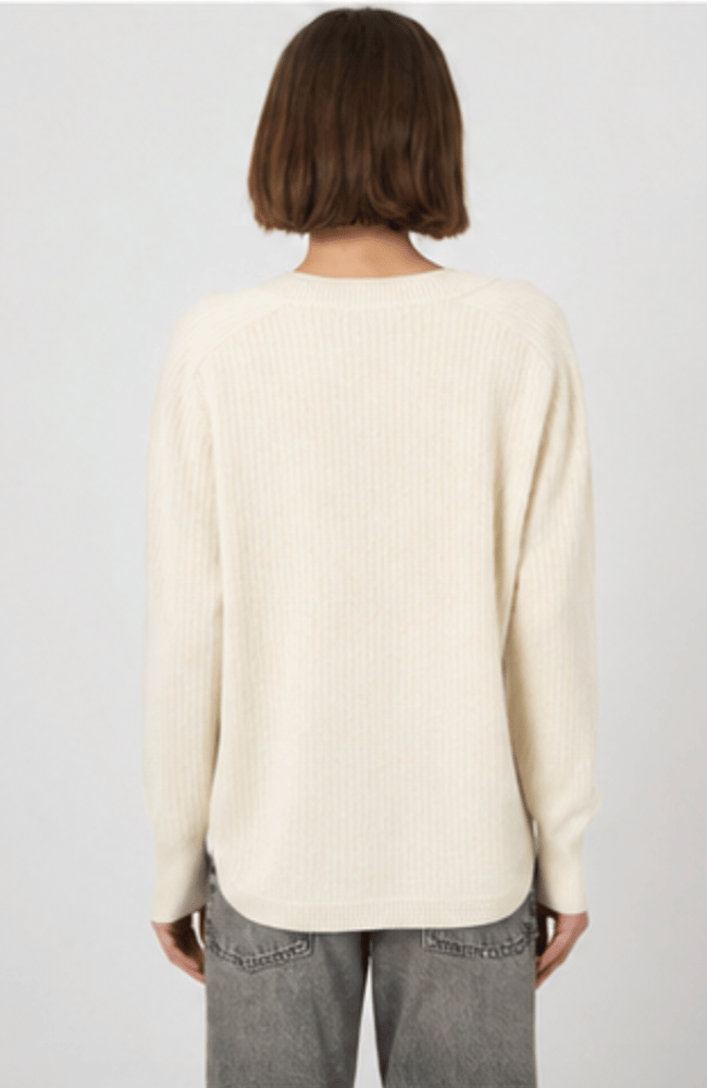 ORGANIC CASHMERE VNECK SWEATER in CREAM-REPEAT-FLOW BY NICOLE CANADA
