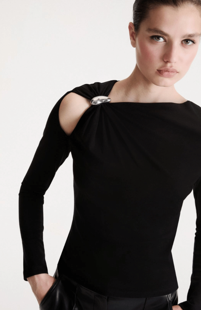 MLLTABACCO METALLIC EMBELLISHED TOP in BLACK