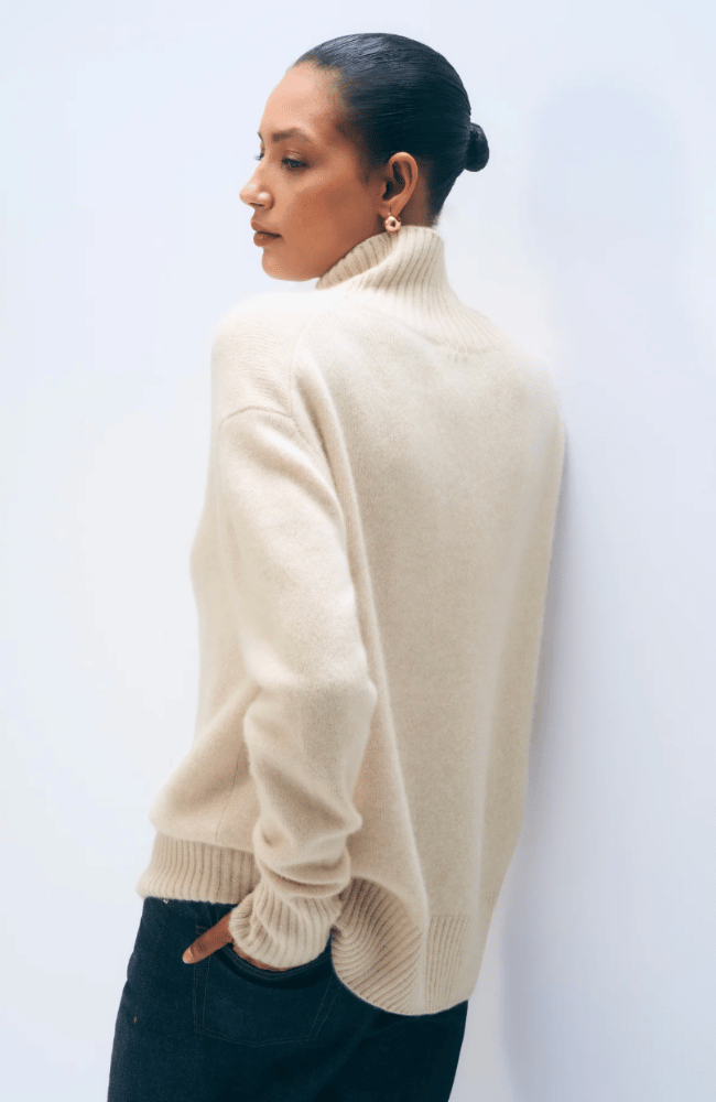 CASHMERE STANDNECK SWEATER in NATURAL HEATHER-WHITE & WARREN-FLOW BY NICOLE CANADA