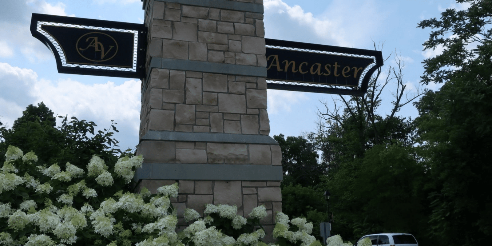 Designer Women’s Fashion in the Heart of Ancaster