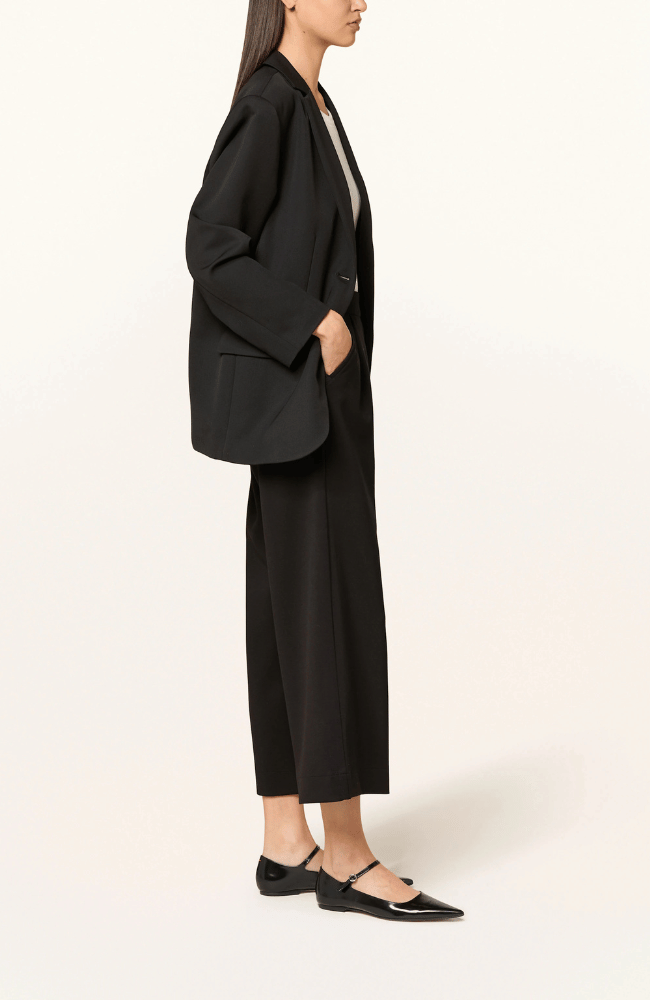 ARINA CROPPED PANT in BLACK-CAMBIO-FLOW by nicole