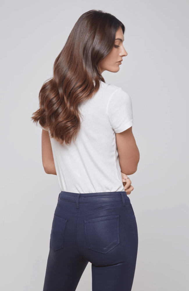 BECCA COTTON V-NECK TEE in WHITE-L&#39; AGENCE-FLOW by nicole