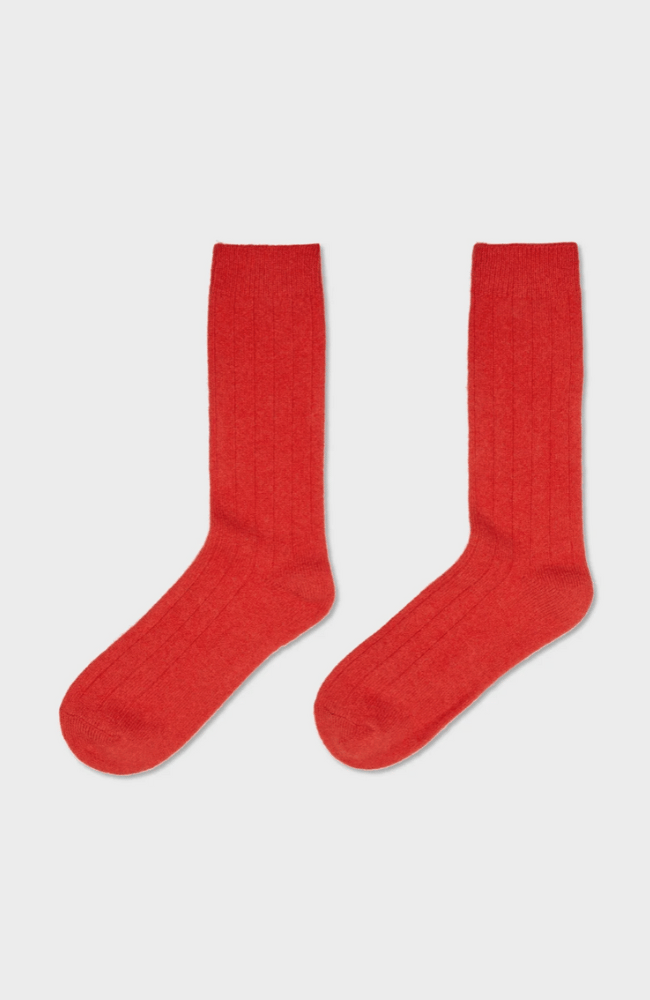 CASHMERE RIBBED SOCKS - CARMINE RED-WHITE + WARREN-FLOW by nicole