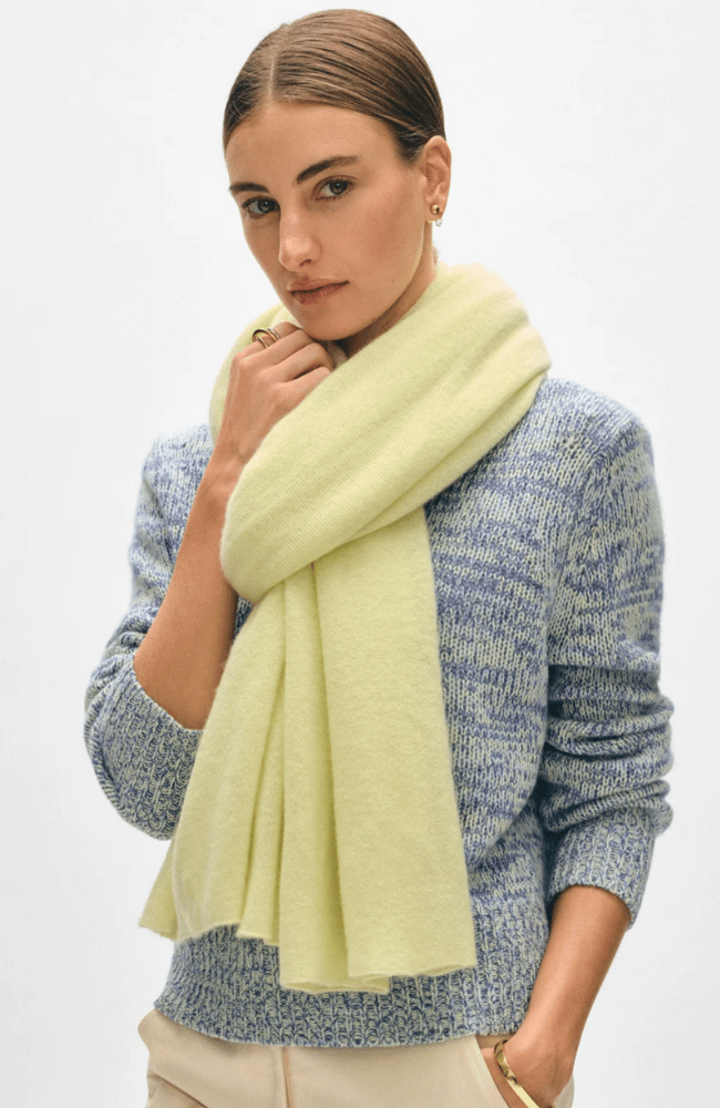 CASHMERE TRAVEL WRAP CHARTREUSE-WHITE + WARREN-FLOW by nicole