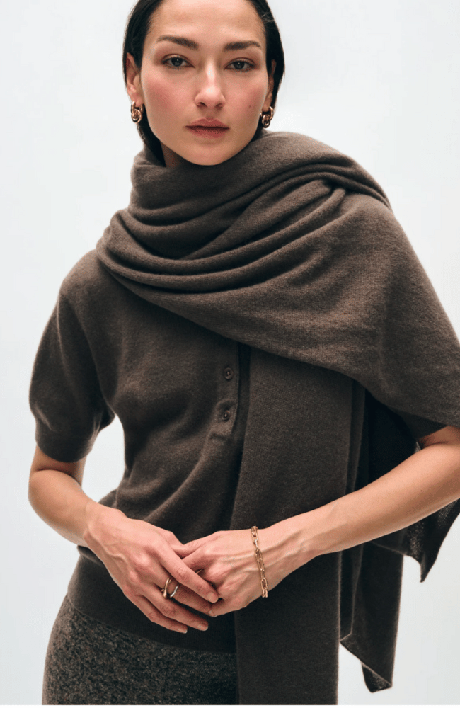 CASHMERE TRAVEL WRAP - DEEP MOSS-WHITE and WARREN-FLOW by nicole