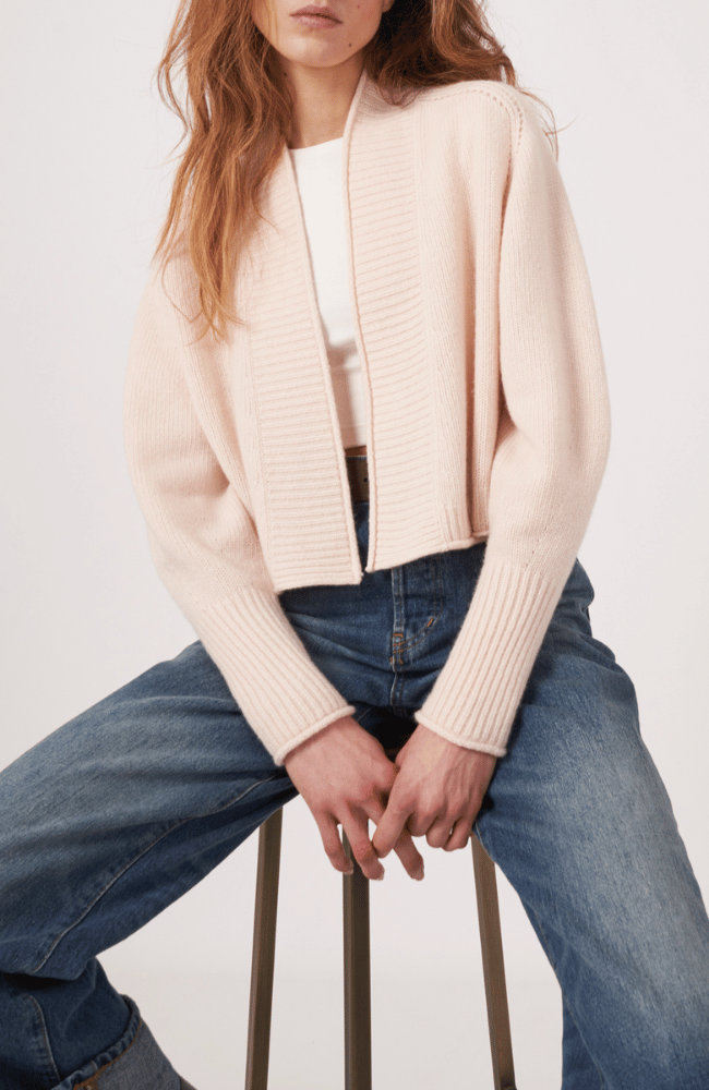 CROPPED MERINO WOOL CARDIGAN in PEARL-REPEAT-FLOW by nicole