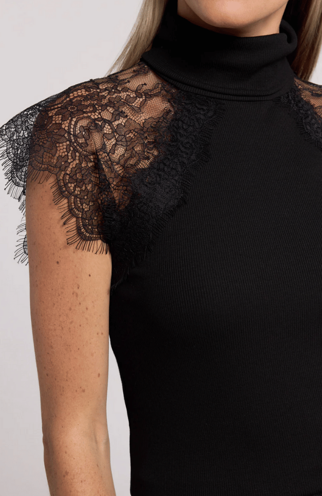 JESSENIA LACE COMBO TOP BLACK-GENERATION LOVE-FLOW by nicole