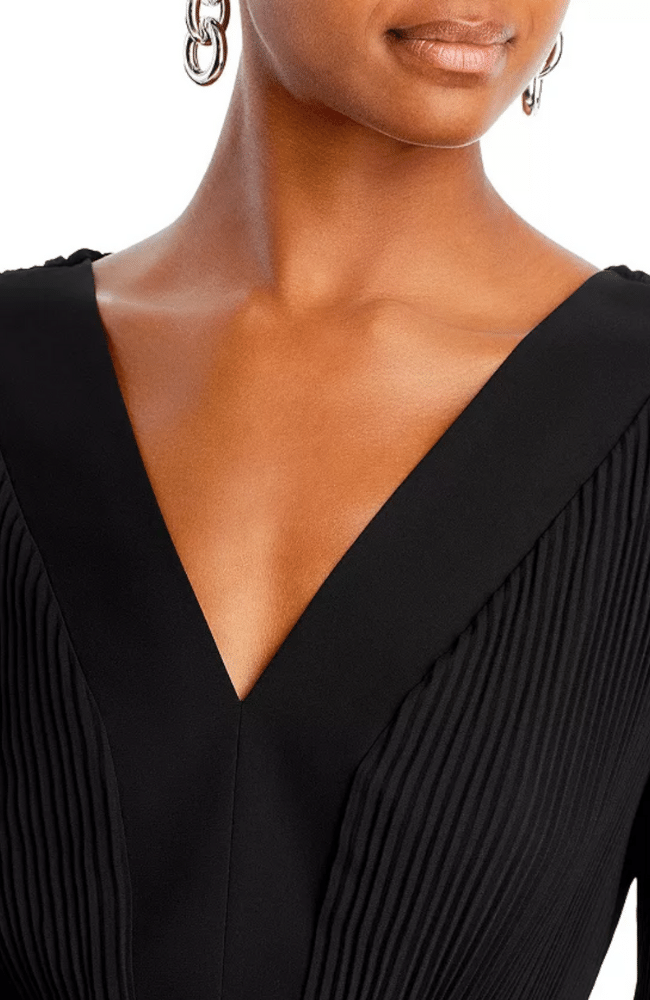 MILLY LIV PLEATED DRESS - BLACK FLOW BY NICOLE Canada - FLOW by nicole MILLY LIV PLEATED DRESS - BLACK FLOW BY NICOLE Canada - FLOW by nicole