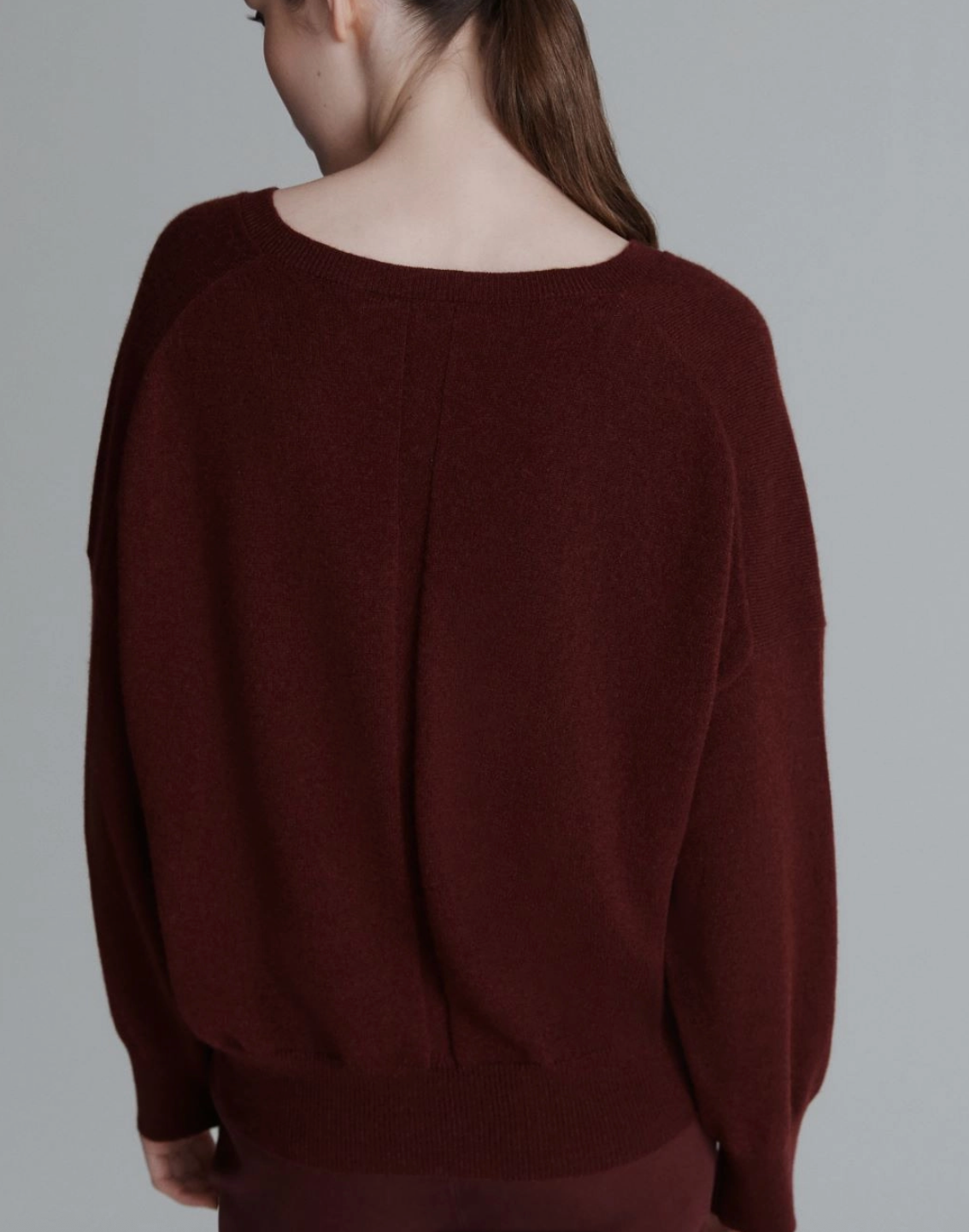 PURE CASHMERE V NECK SWEATER in BORDEAUX-MARELLA by MAX MARA-FLOW by nicole