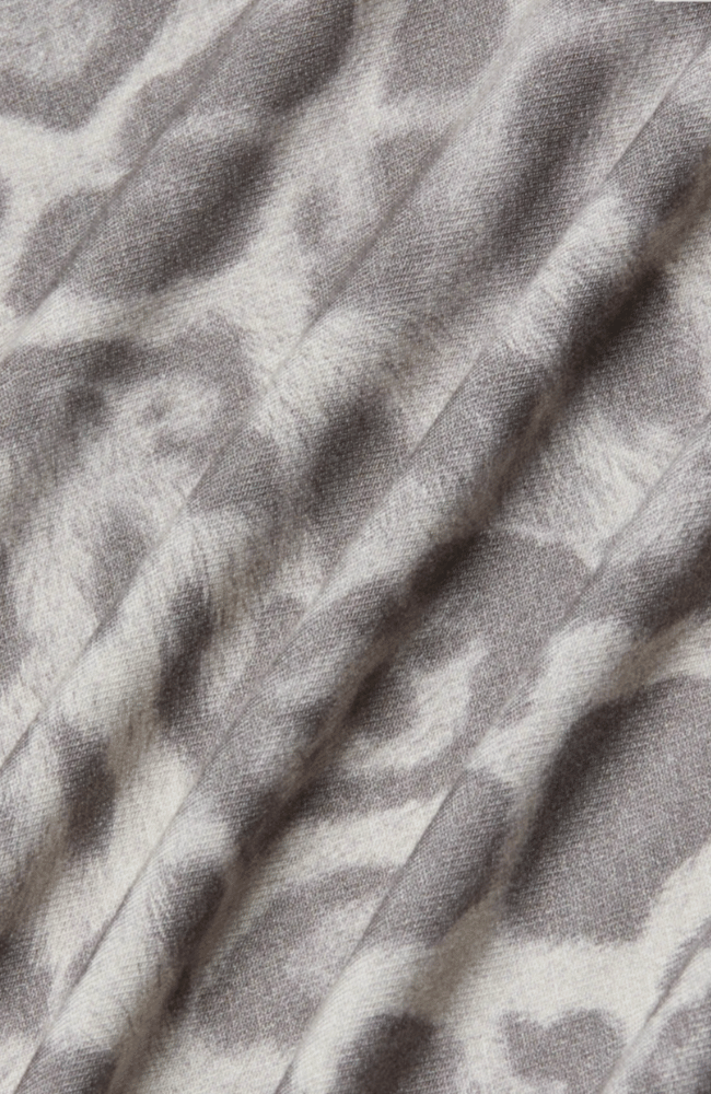 RESSI FITTED TEE in GREY MULTI PATCH LEOPARD-L'AGENCE-FLOW by nicole