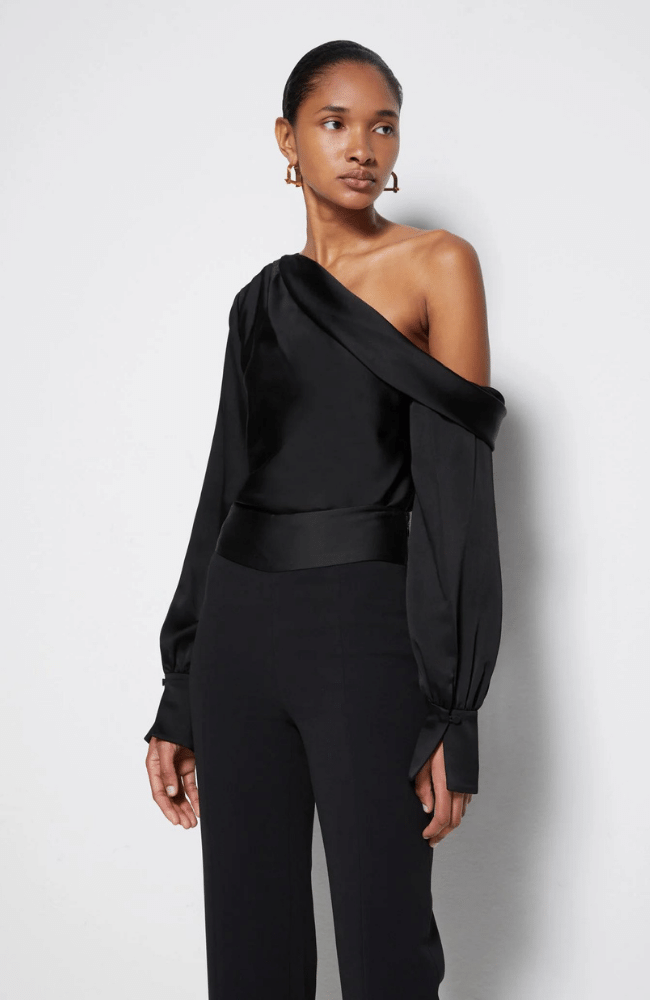 SIGNATURE ALICE TOP in BLACK