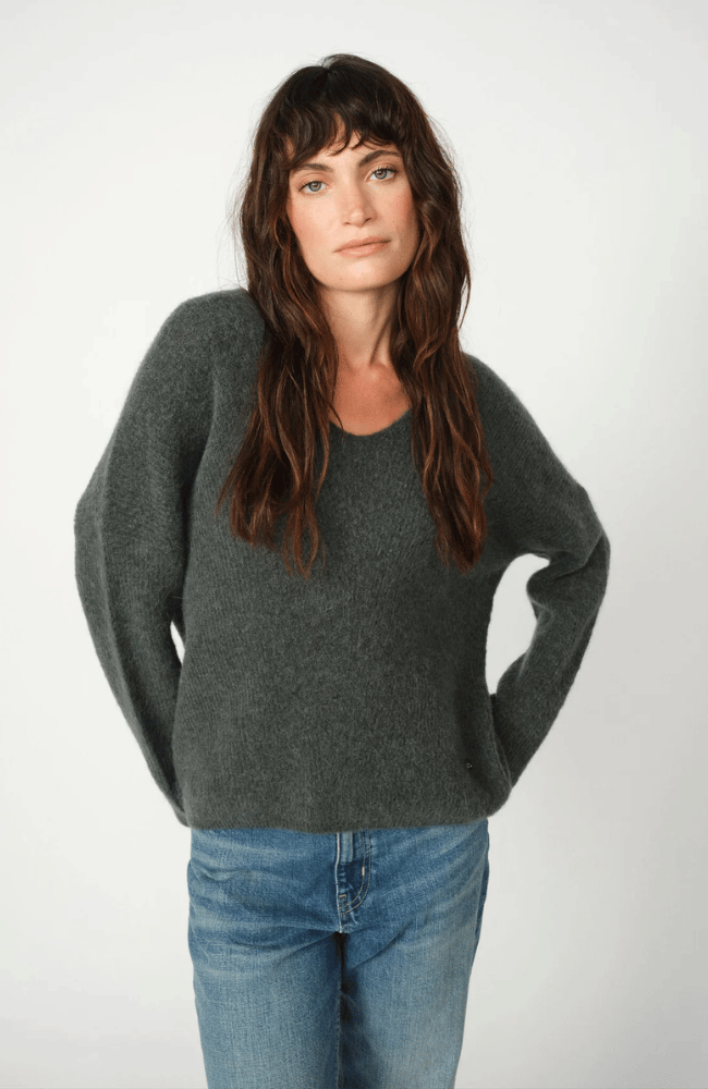THORA V NECK SWEATER in URBAN CHIC-MOS MOSH-FLOW by nicole