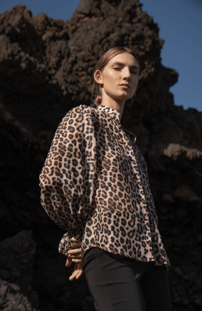 NEW MAGIE BLOUSE in MULTI BROWN-EMANOU-FLOW BY NICOLE CANADA