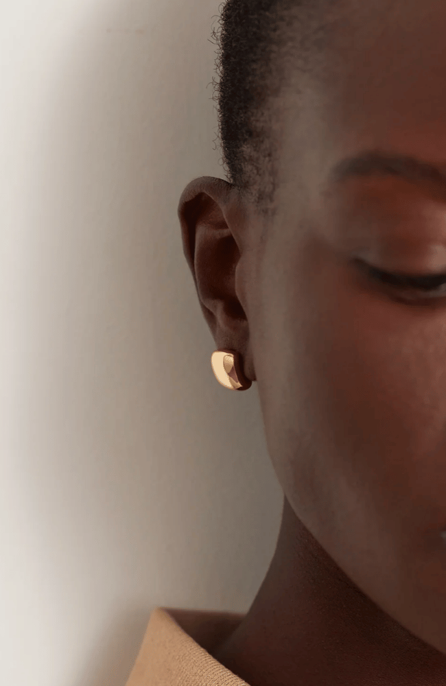 MINI TATE EARRINGS in GOLD
