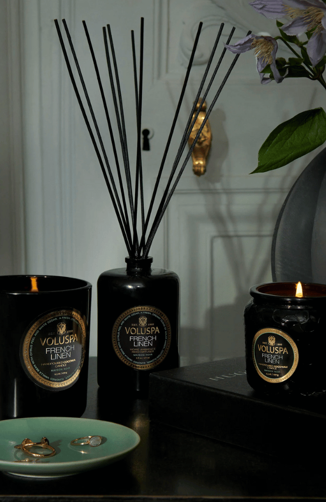 FRENCH LINEN CLASSIC CANDLE-VOLUSPA-FLOW BY NICOLE CANADA