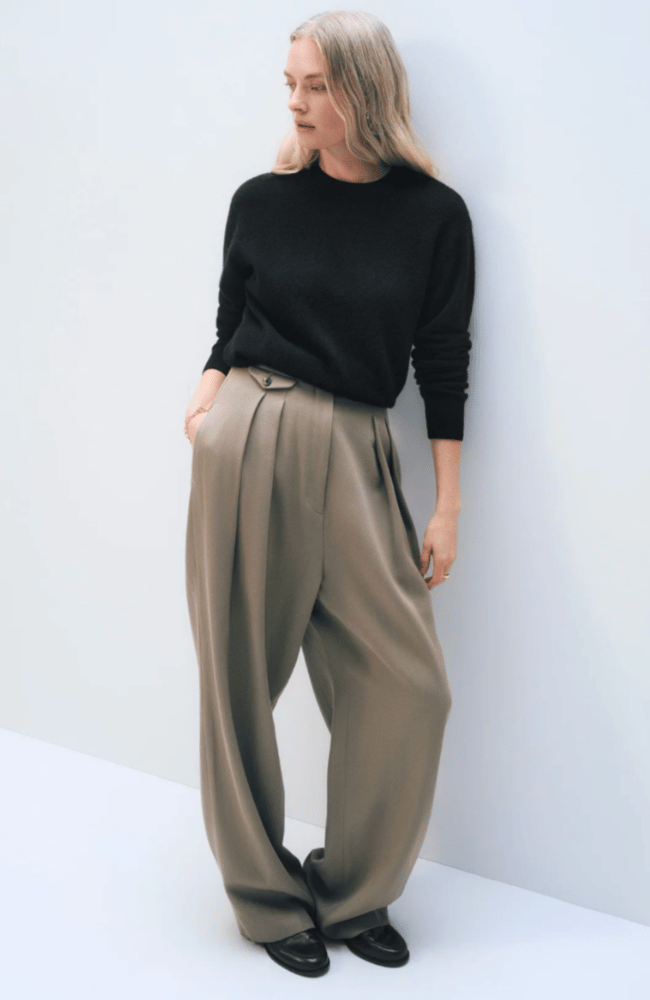 CASHMERE CREWNECK SWEATER in BLACK-WHITE and WARREN-FLOW BY NICOLE CANADA