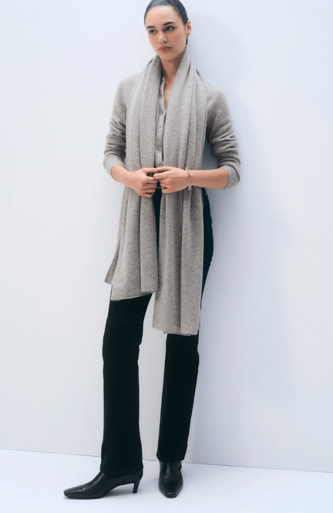 CASHMERE TRAVEL WRAP - GREY HEATHER-WHITE & WARREN-FLOW BY NICOLE CANADA