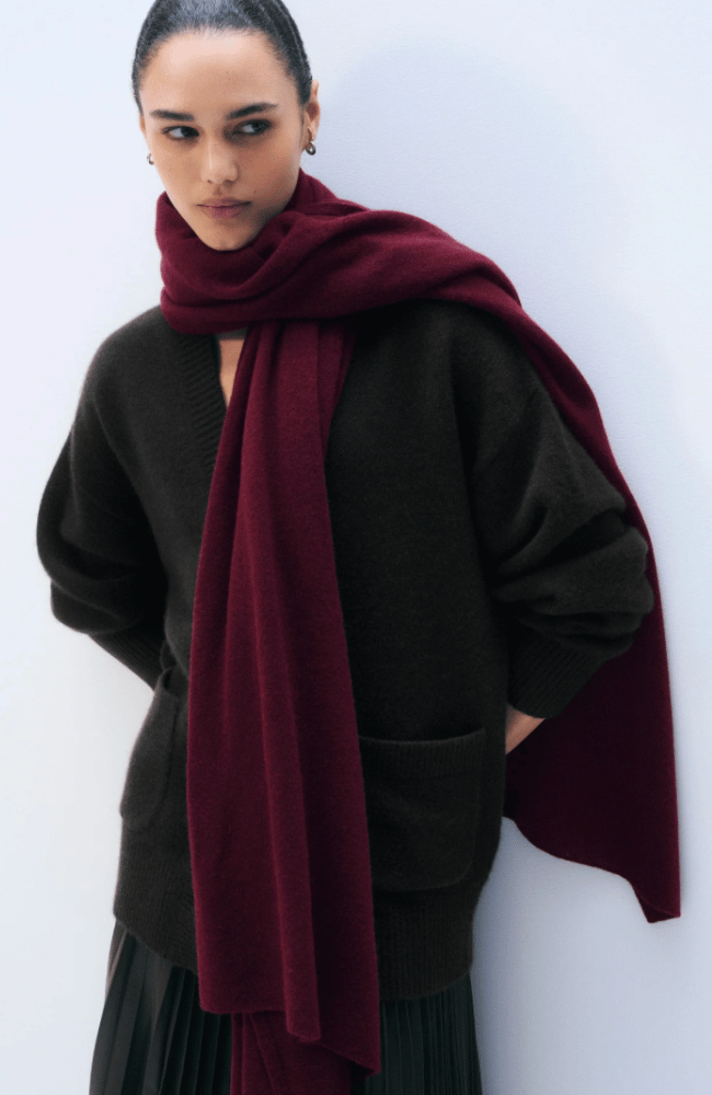 CASHMERE TRAVEL WRAP in SANGRIA-WHITE and WARREN-FLOW BY NICOLE CANADA