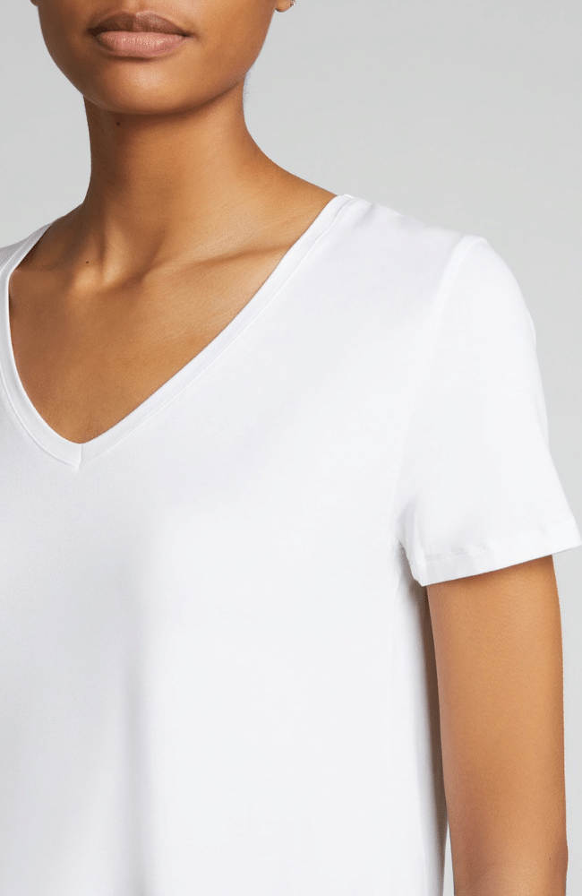 COTTON SILK SEMI RELAXED S/S V-NECK BLANC-TOPS UNDER 200.00-MAJESTIC FILATURES-FLOW by nicole